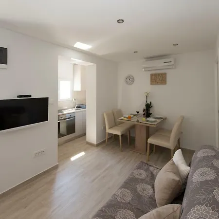 Bonus And Private Parking Appartamento