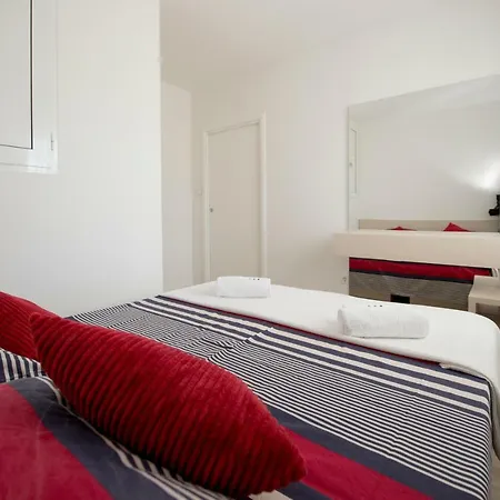 Bonus And Private Parking Apartment