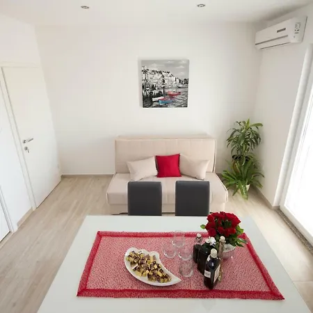 Apartman Bonus And Private Parking Split