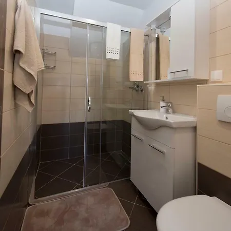 Apartment Bonus And Private Parking Split