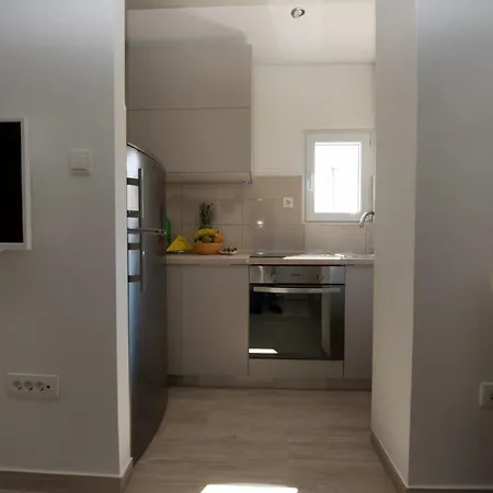 Bonus And Private Parking Apartman